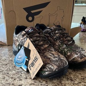 8 Fans Men’s Hunting Shoe